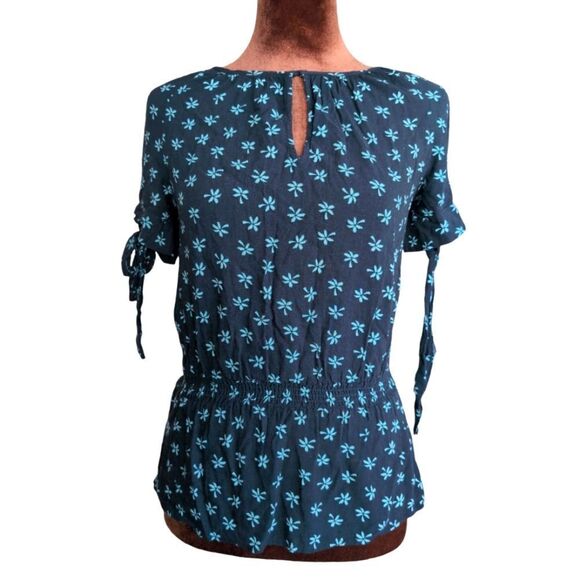 H&m black 🌴 print peplum top size S bow tie at sleeves - Picture 1 of 4